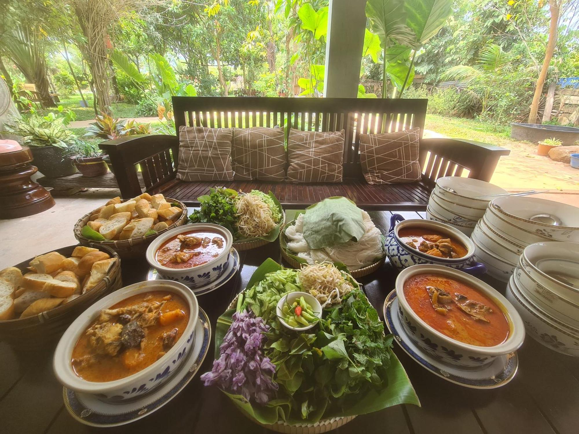 Villa Romduol Kampot Exterior photo