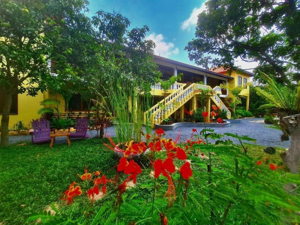 Villa Romduol Kampot Exterior photo